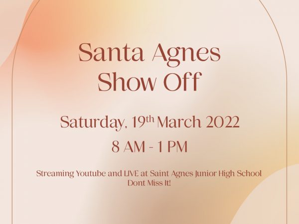 Santa Agnes Show off