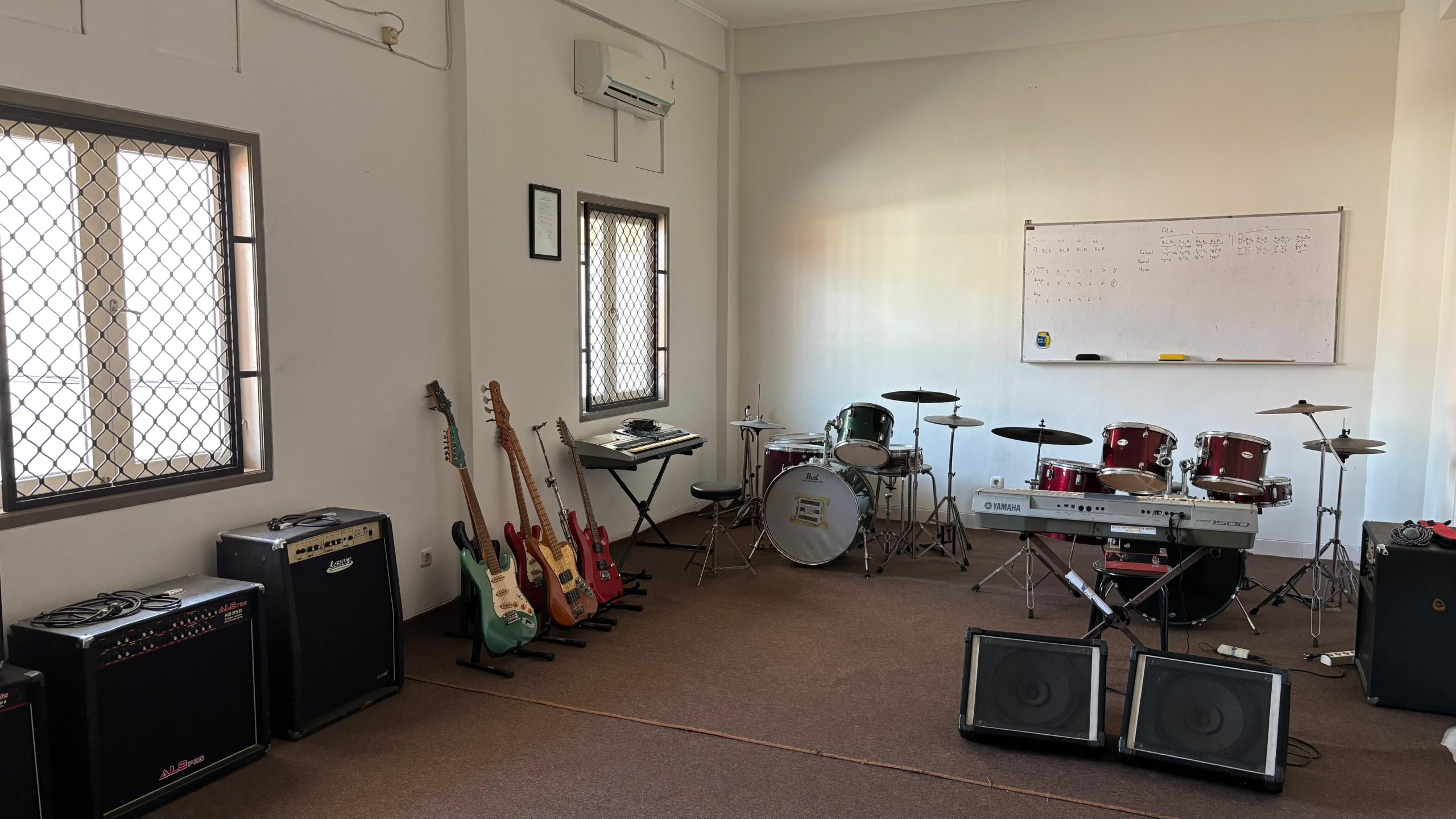 Ruang Musik Ruang Musik